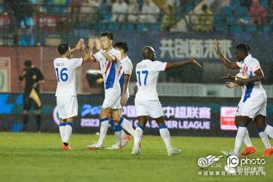 国产精品免费人成网站
